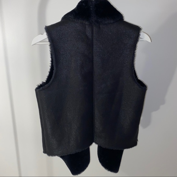 JUSTFAB Reversible Faux Fur Vest - Picture 6 of 8
